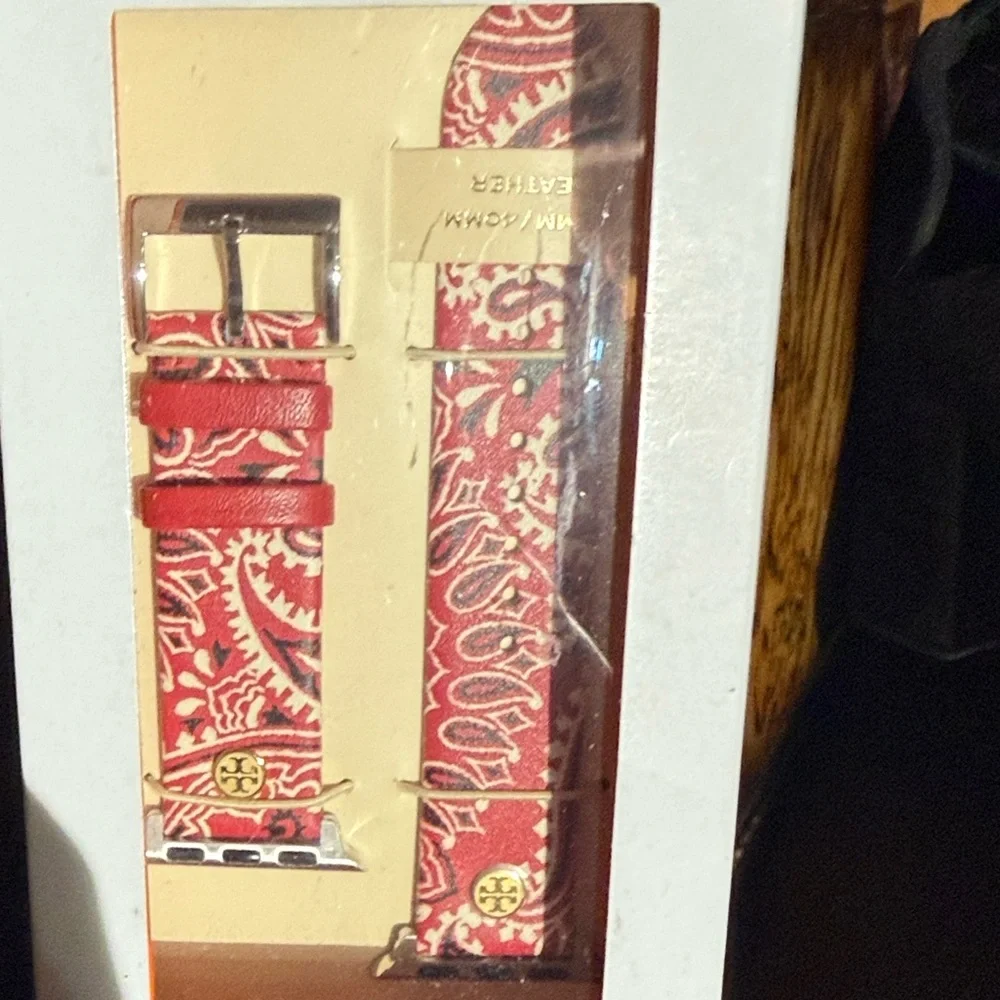 New Tory Burch Red Bandana Apple Watch Leather Strap 38/40/41mm new in box
